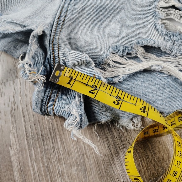 Shein XS Distressed Jean Shorts Light Blue Cutoff Raw Hem High Rise Denim 2in - Picture 6 of 7